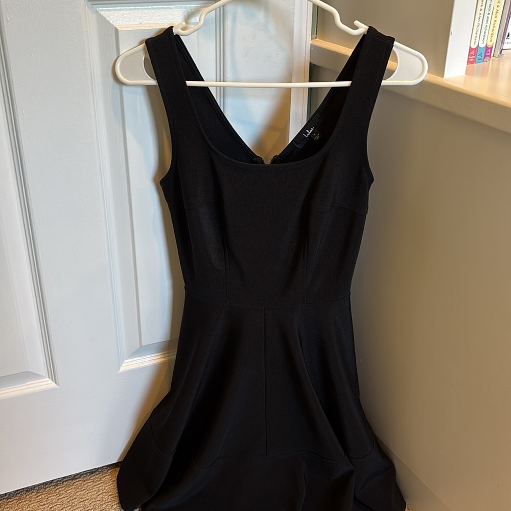 Lulus black cocktail dress - size Small. Sleeveless, back zipper
